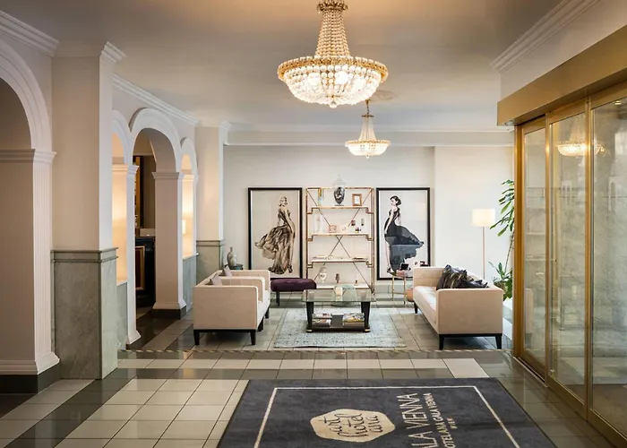 Arthotel Ana Gala, Trademark Collection By Wyndham فندق 3*